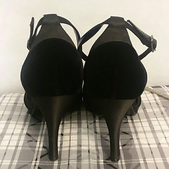 🎀High Heels🎀 - Picture 7 of 8